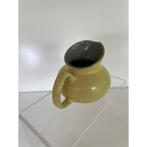 Vintage Mid-century Harkerware Creamer Pot USA Golden Dawn Yellow and Blue JL - Picture 2 of 9